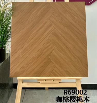 kaufen Herringbone 600x600mm Braune Keramikfliesen aus Holz und Vintage-Bodenfliesen für das Wohnzimmer on-line-Fertigung