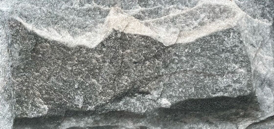 kaufen Firebrick Gray Matt 300x600mm dreidimensionale Außenwandfliesen für Villa und Hotel on-line-Fertigung