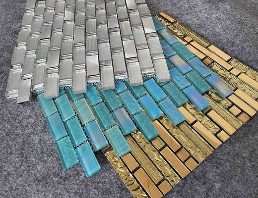 kaufen 8mm Luxusglas Mosaikfliesen 300x300mm für Schwimmbäder on-line-Fertigung