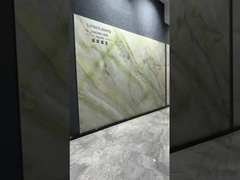 Glasig-glänzende Polierfliesen