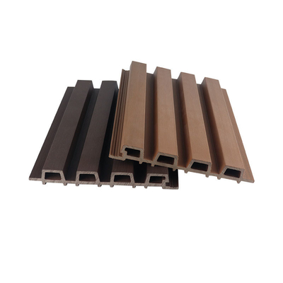 Wasserdichter WPC-Fassadenelement-Boden-Grau im Freien 28x217mm für Swimmingpool-Dekor