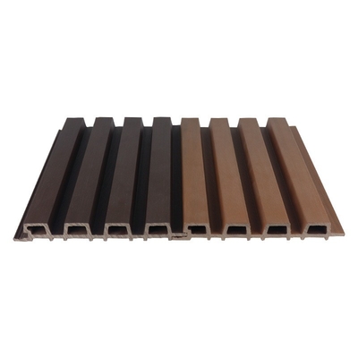 Umhüllungs-Wand Browns 25x227mm WPC für Hotel-Park-Holz-zusammengesetzte Verkleidungsgrill-Plastikplanke