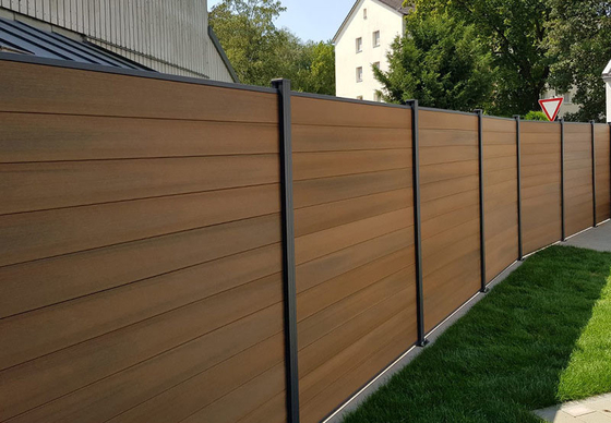 24x170mm hölzerner zusammengesetzter Innenwand-Plastikzaun Outside Floor Plank der Platten-Kaffee-Farbewpc