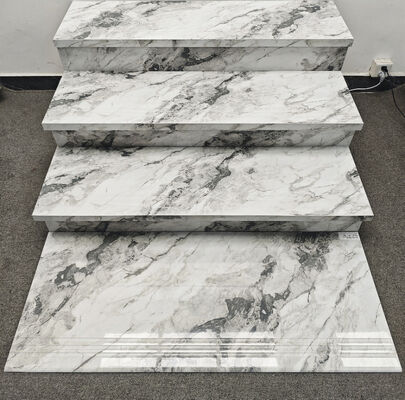 Schiebefeste Grau-Mable-Laufplatz für Led-Streifen 470x1200mm 35mm polierte Glas-Keramik-Treppen für das Haus