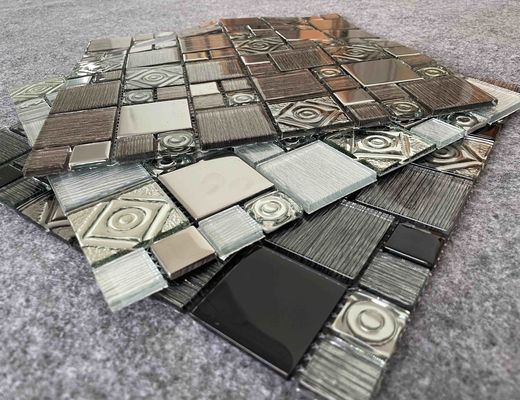 Poliert vereiteln Sie 30X30cm, die dekorative Mosaik-Fliesen Metallmischungs-klaren Kristall 1.36kgs quadrieren