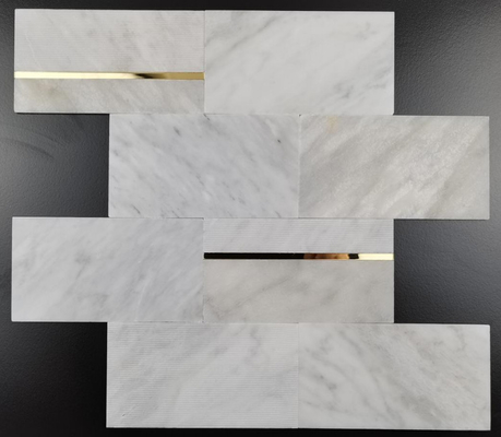 300x300x4mm Metallnaturstein-Mosaik decken gemischte Farben mit Ziegeln
